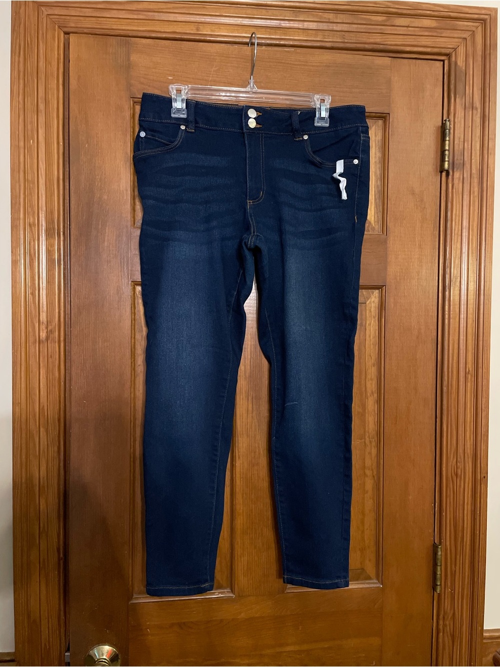 Tahari Women’s Charlotte Double Button Skinny Dark Blue Stretch Jeans Size 12/31